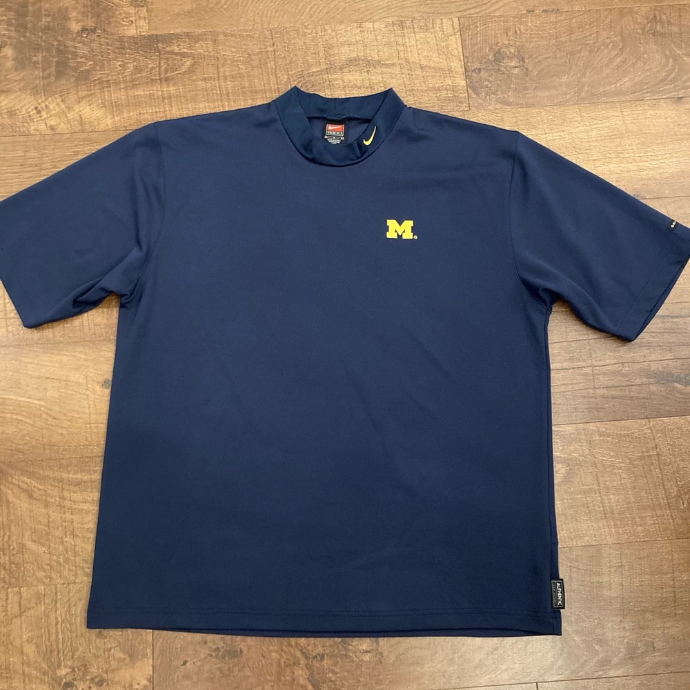 Nike Michigan U of M Drifit Mockneck Men's L